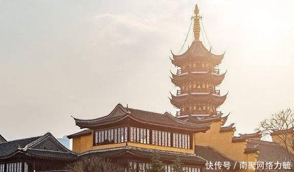 郑州能成为国家中心城市, 为何南京不能