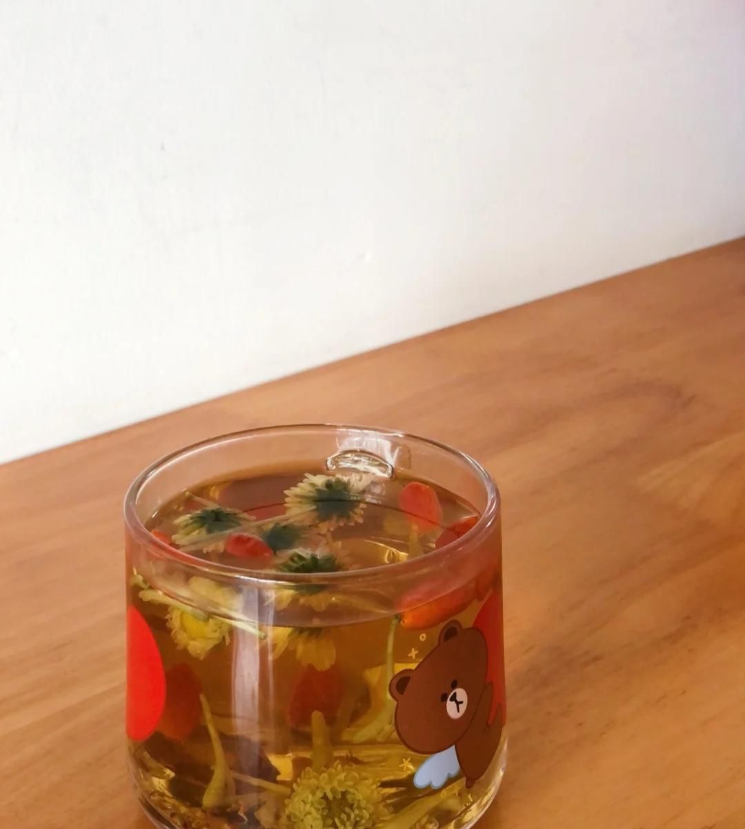  #消灭#熬夜长痘痘消不下去？学会这款自制饮品，两周消灭痘痘肌！