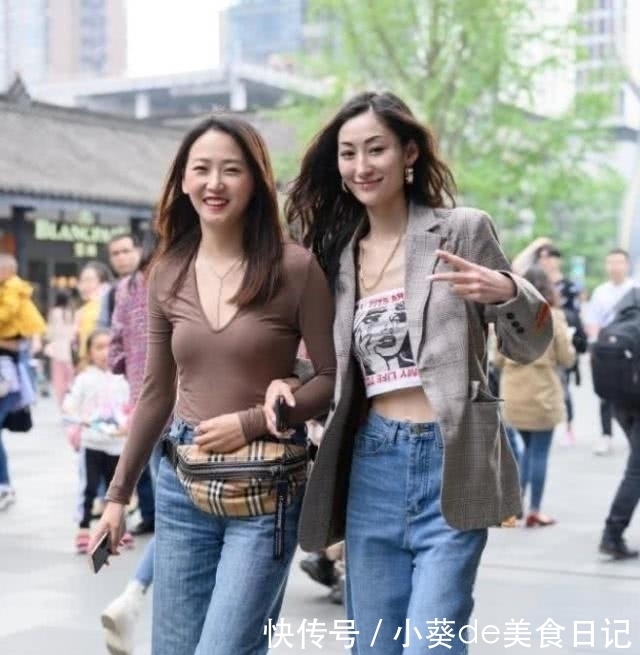 「清爽」牛仔裤帅气百搭简洁又大方,清爽自然又落落大方的感觉