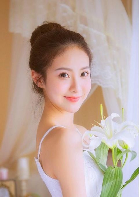 【款式的女生】女生韩版直发,美出新高度,扎发就是这么任性简单