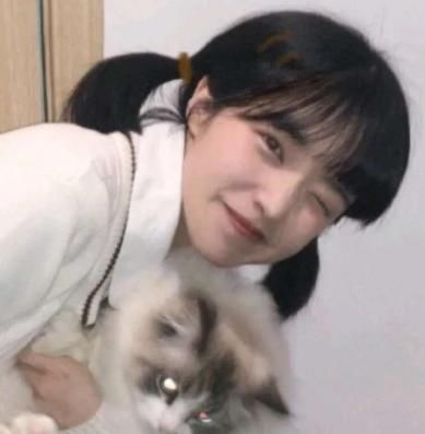  女生@睡醒后有这3点行为的女生，八成会越长越精致，全占男生递情书！