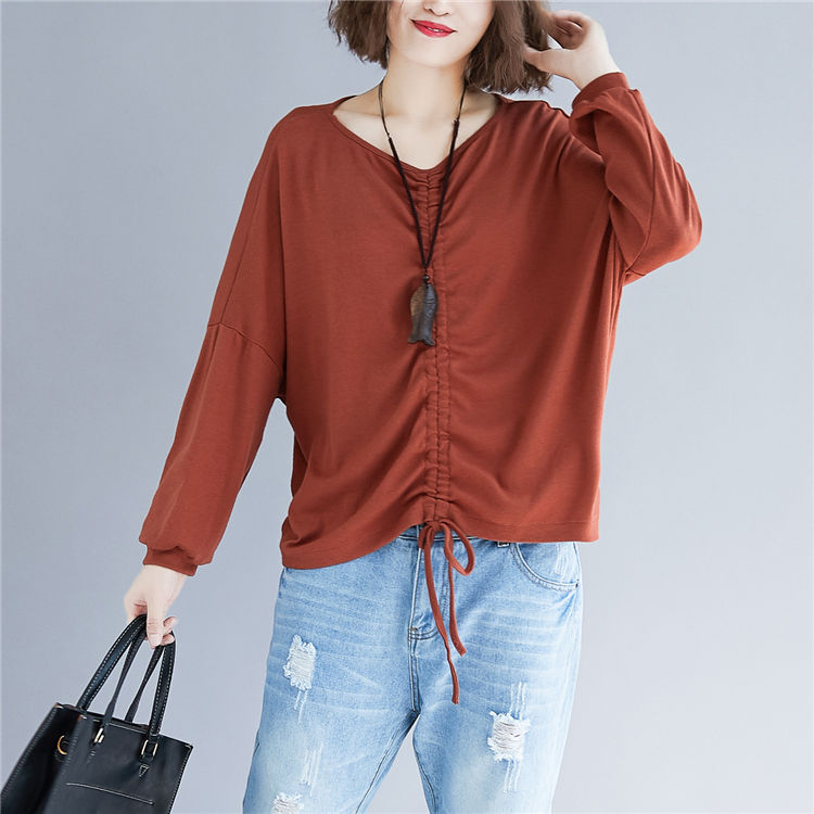 膝盖怕凉的女人，阴雨天少穿连衣裙!试试这种棉麻装，好穿还洋气