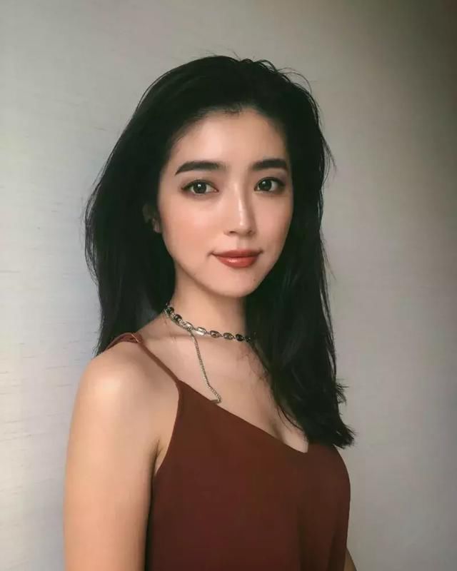 大胸vs小胸，不同身材这么穿！太洋气！