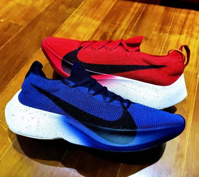 你买的球鞋价格会起飞还是倒闭？关键看颜色！