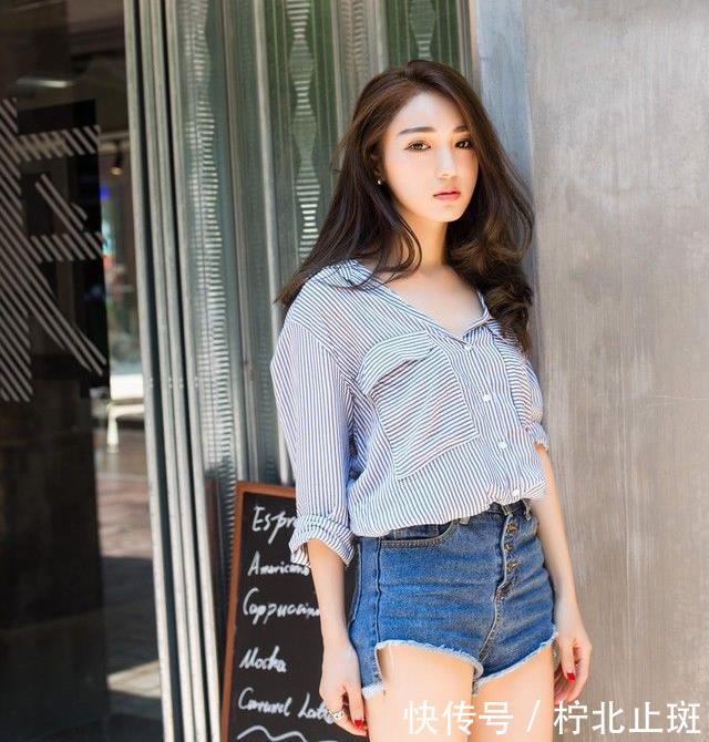 『 优雅』简单时尚,优雅大气,街拍:名嫒美姝的小姐姐
