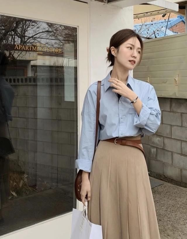  「穿搭」初夏必备单品，轻熟系通勤风，职场女性提升魅力全靠它