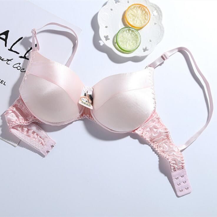 偷偷告诉你，有钱的女人都穿这样的内内!网友:刷新了三观