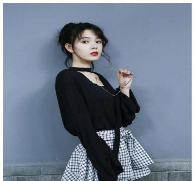  #气质#善于穿衣打扮的几个生肖女，气质出尘美丽，你在其中么？