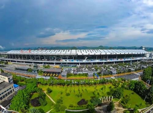  『龙洞』航拍贵阳龙洞堡国际机场，将跻身4F级机场行列