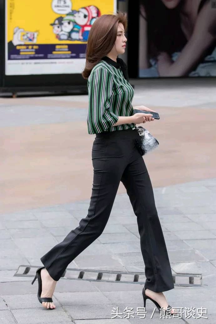 街拍路人，白领正装的穿搭参考，让你美丽动人不输女神范