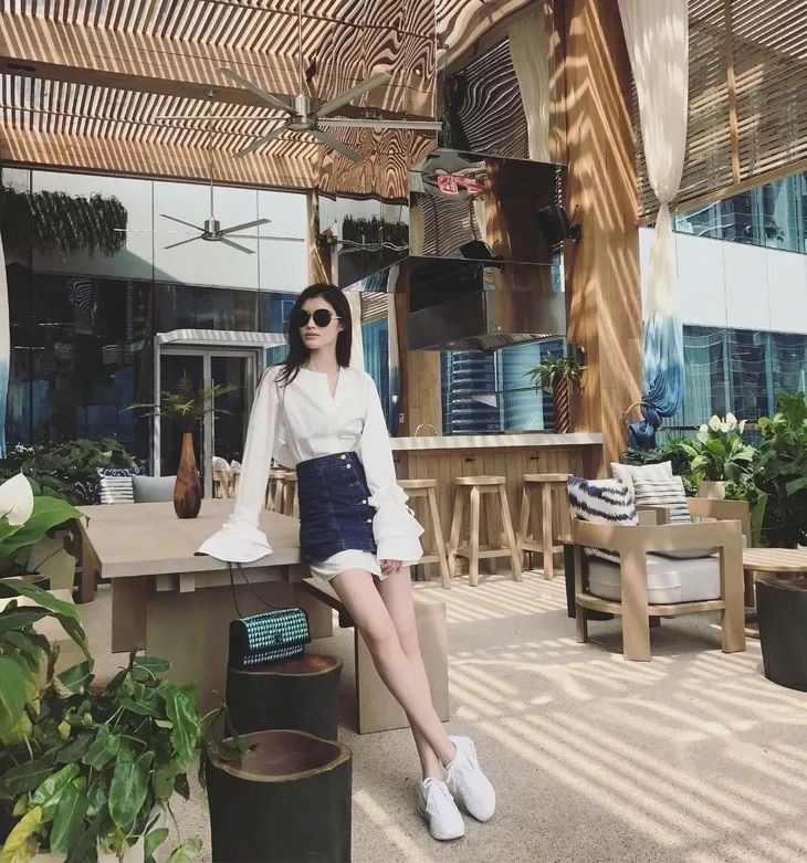 时髦办 | 何穗好爱印花，可一点不俗