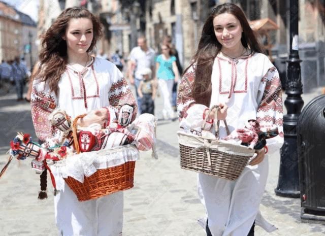 为什么中国人都喜欢乌克兰美女呢?而乌克兰美女也愿意嫁到中国?