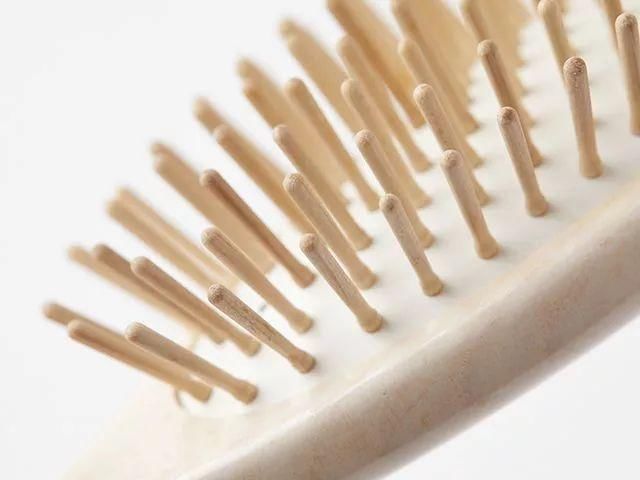 头发打结、掉发?换这把气垫梳试试