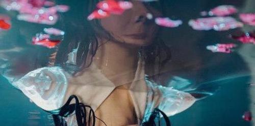 杨超越老板自打脸“智障人设”？杨幂被修图师坑惨了？某小花用大