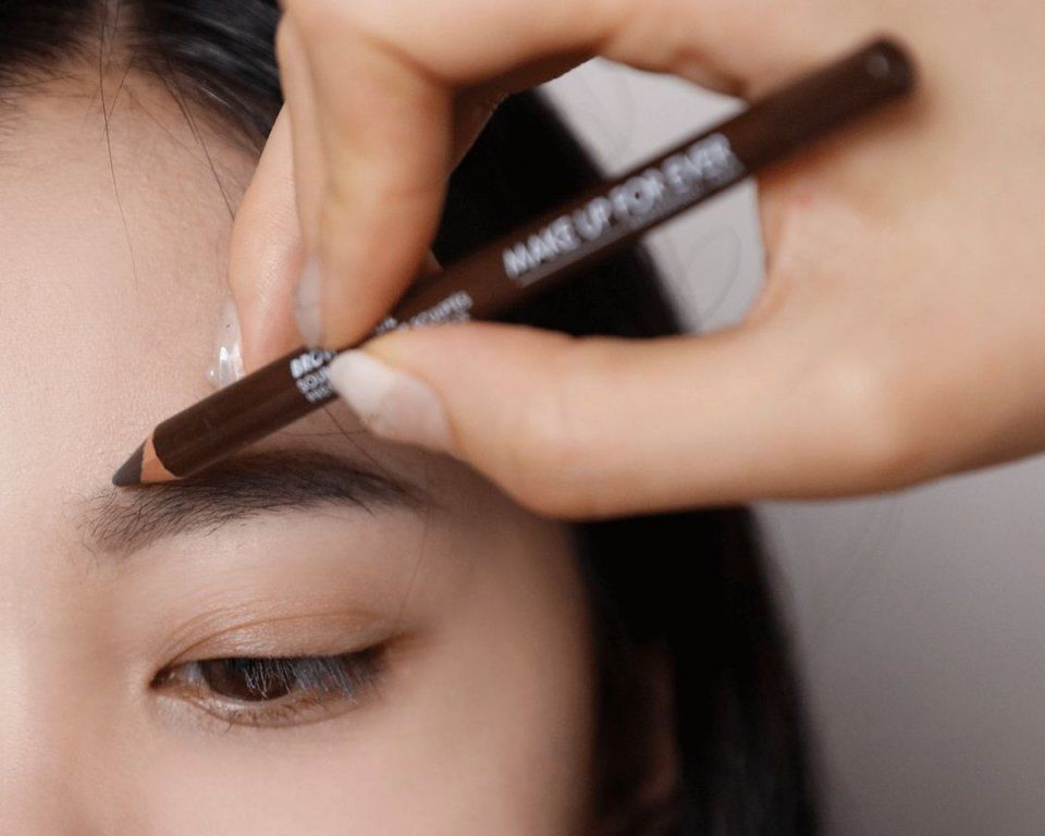 李嘉欣!黎姿!丨学会这个港风妆，明天上班就被这么叫