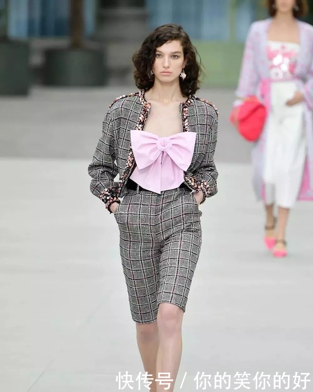 「旅程」搭乘 CHANEL 巴黎皇宫火车,开启通往新时代的旅程