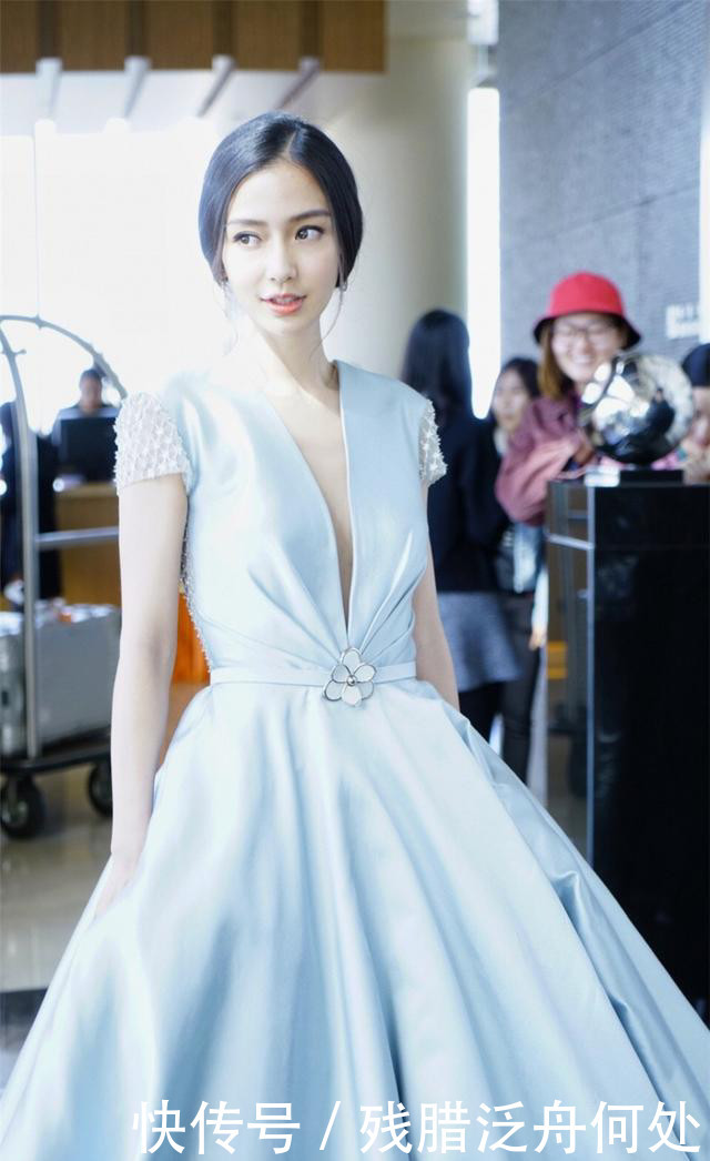 杨颖豁出去了，高挑苗条的身材，令人羡慕