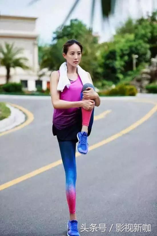 168张钧甯穿短裤运动装，大秀美腿，网友：不输173林志玲！