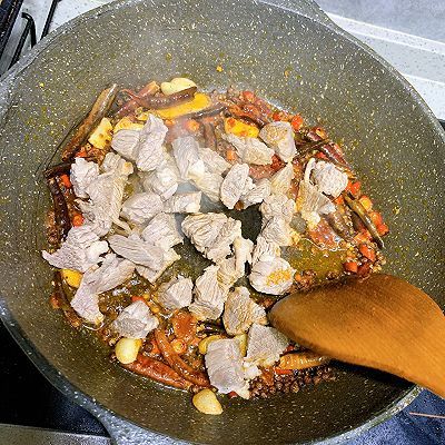  【胡萝卜】麻辣土豆胡萝卜牛腩