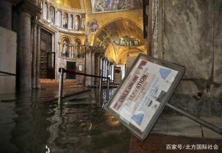 水城威尼斯被淹了！50年来最严重洪水，千年地标建筑内水深3米