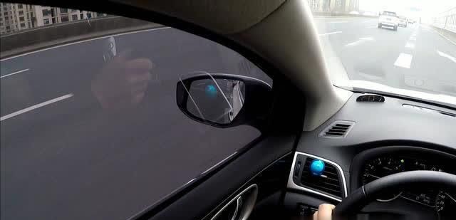 新手开车跑高架容易紧张？老司机分享几点经验，比驾校还实用