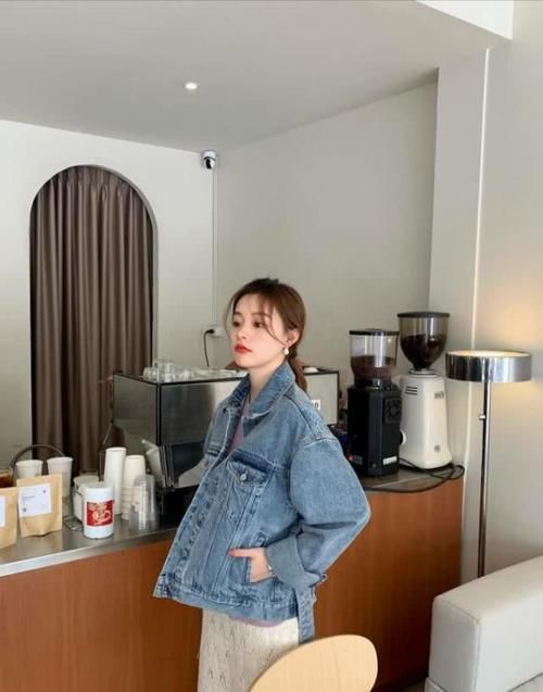 能体现出@“会穿”和“穿不好”只差件单品,搭配好普通衣服也高级,超好看