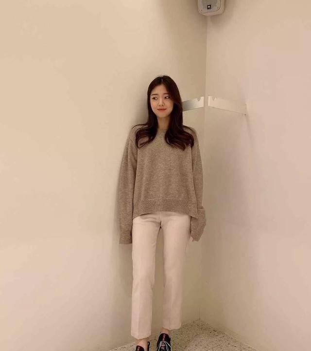  『工装裤』你还在穿阔腿裤？2020这4条裤子才是真流行！