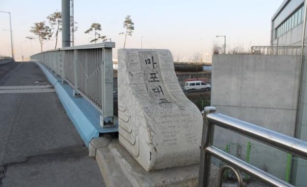 中国大妈“阻止”日本轻生者，韩国自杀桥越改越糟糕