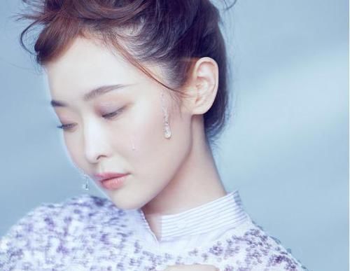  [杨紫]她曾是“谋女郎”出身，身材比巩俐还抢镜，现在只能给杨紫当配角