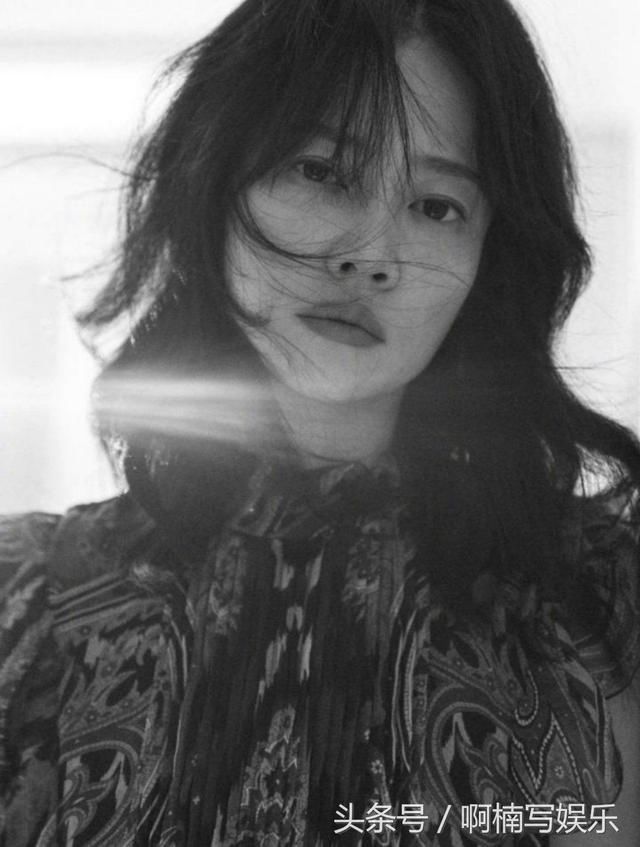 《药神》女主谭卓性感写真照曝光，细腰长腿展现迷人风采