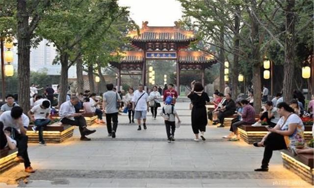 银行存款到期后，是手动转存还是自动转存好，以后要学精一些