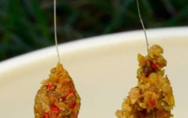  「王道」野钓鲫鱼到底是搓饵好,还是拉饵好?能上鱼才是王道
