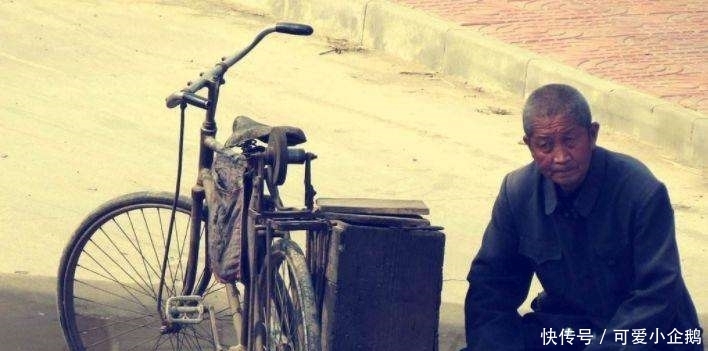  收钱■30多年前，在农村留下神秘预言的“赊刀人”，为何没有回