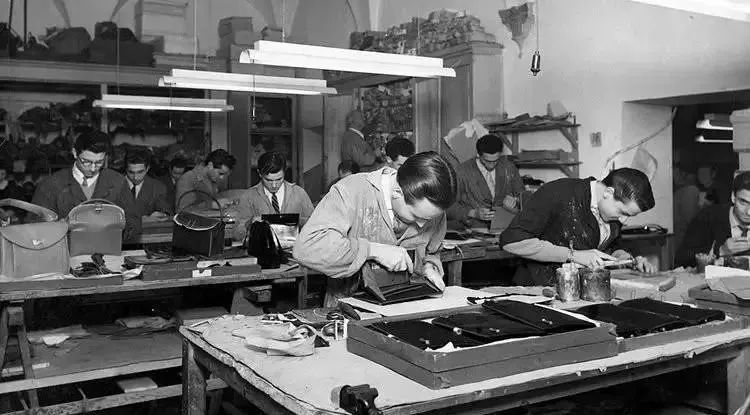 百年奢侈品牌GUCCI历久弥新