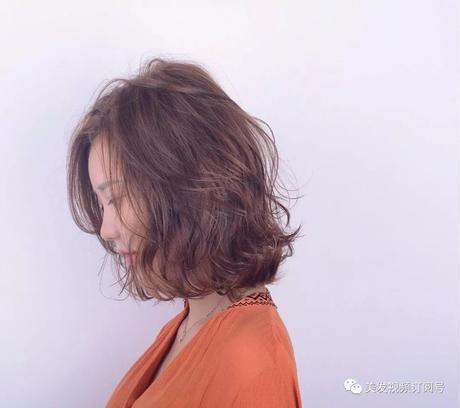 越烫越洋气发型20款