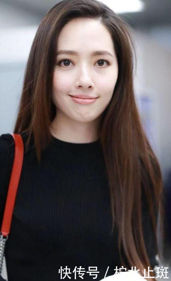 #直发#郭碧婷针织长裙配黑直发，身材迷人真有料，颜值在线女神范十足