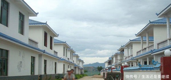 新农村要建小高层，农户表示家里的猪马牛羊都要卖掉了