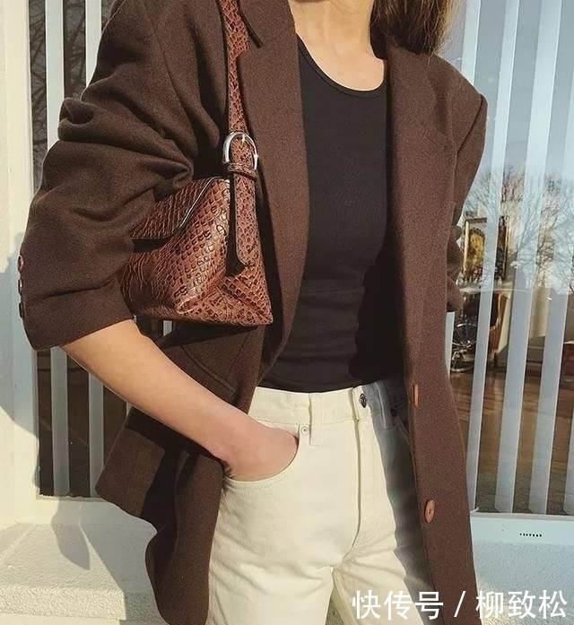 『西装外套』穿它真显白，还比驼色更有质感!