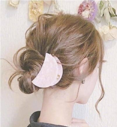  『女生』00后女生日系软萌发型，上面的小发饰少女心爆棚，小仙女马起来