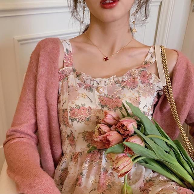 #碎花#春季不知道如何穿搭?碎花小裙子,让你可爱又迷人!