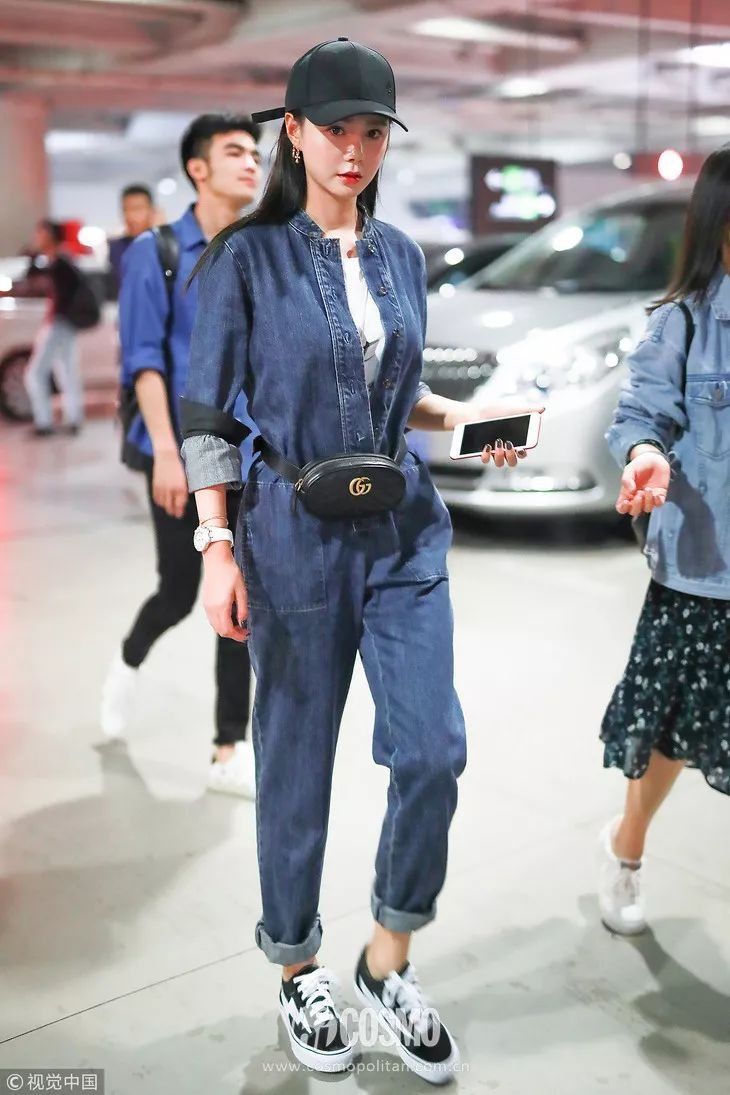 时髦办 | 一身潮牌的沈梦辰，还真是不放过连体裤