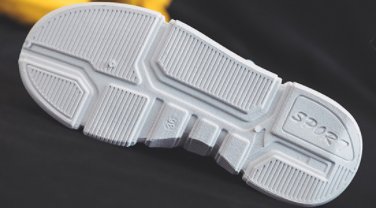 高跟鞋穿腻了，试试下面这几款小白鞋，超级百搭还特洋气还不磨脚