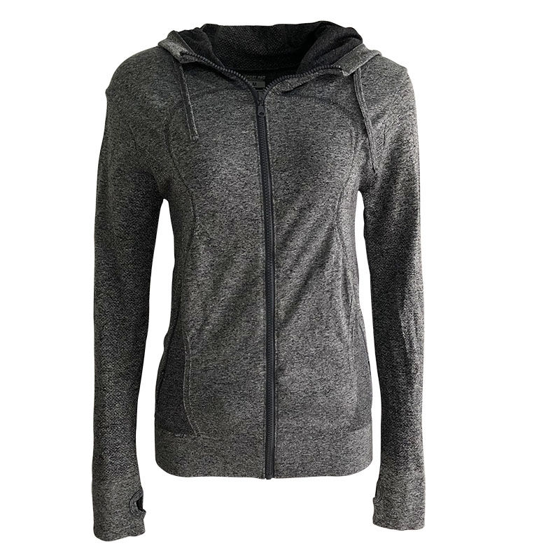 身材丰满不要乱穿，这几款塑造曲线，让你魅力十足