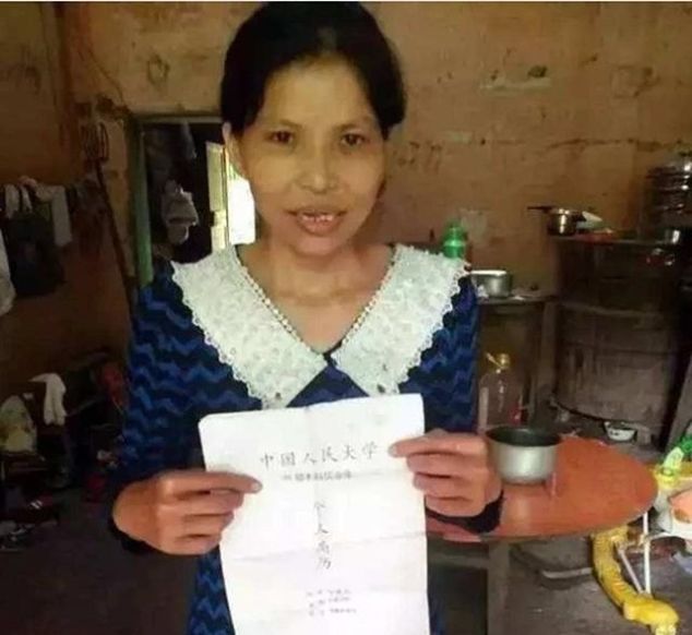  邓高华|1994年高考: 她692分入人大, 毕业却无就业处, 二婚嫁人