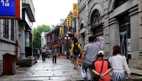 【唯一】我国唯一以英文命名的小镇,要花250元进镇,年接待5000万游客!