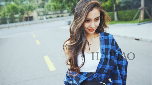 当红女星中十年后颜值最高的竟是她！