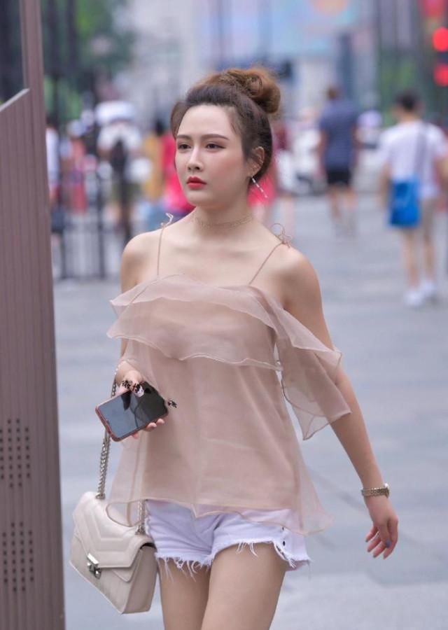 『分辨』和“肉色”完美相似, 穿上后融为一体, 晚上都分辨不出来
