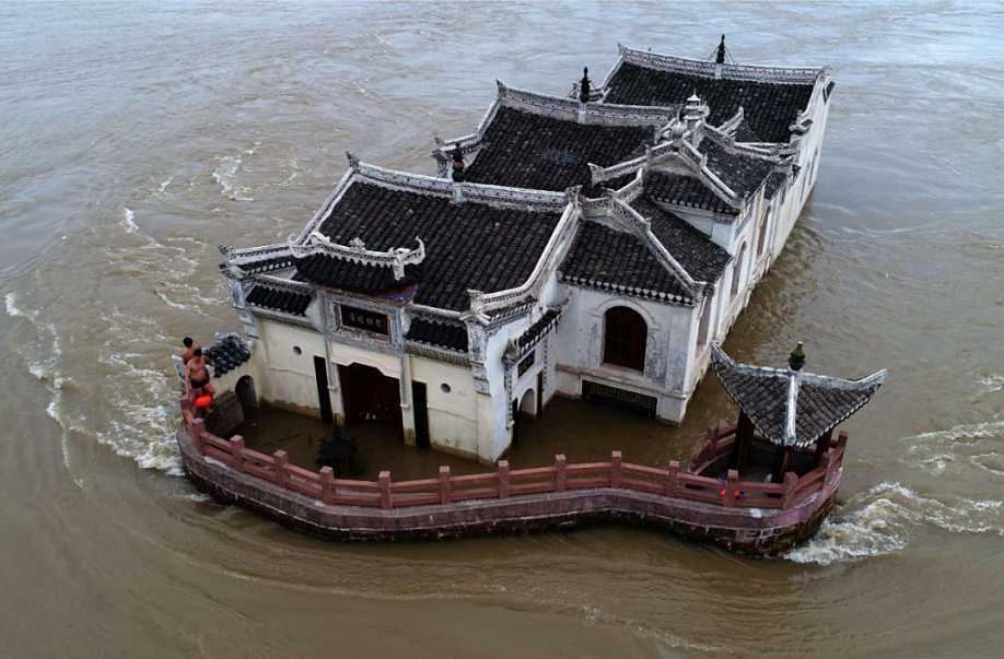 我国最霸气的寺庙，地处长江上，屹立百年不倒，不要门票