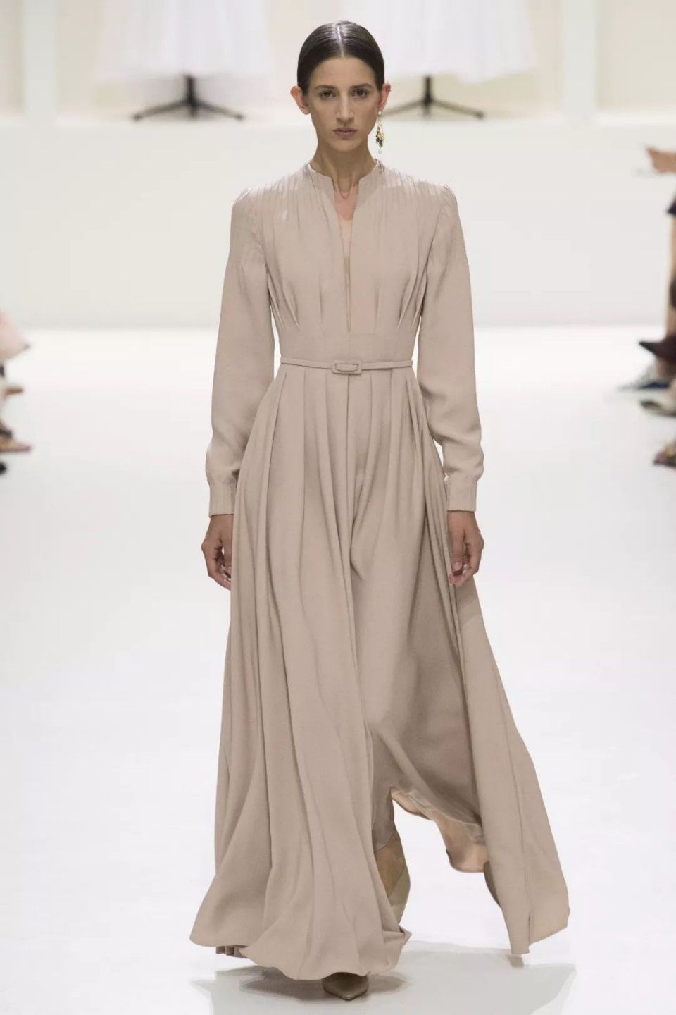 全球最顶级的高定时装周，汇集了世上所有女生的梦想!!