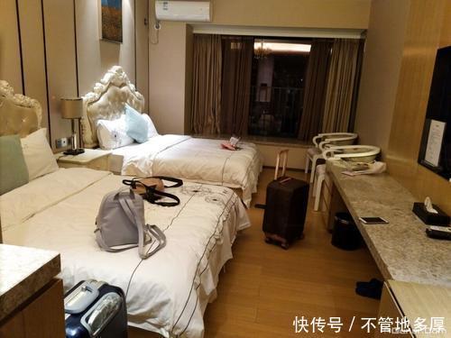 为啥驴友总说住酒店时,看到此类东西,最好找前台申请退房呢
